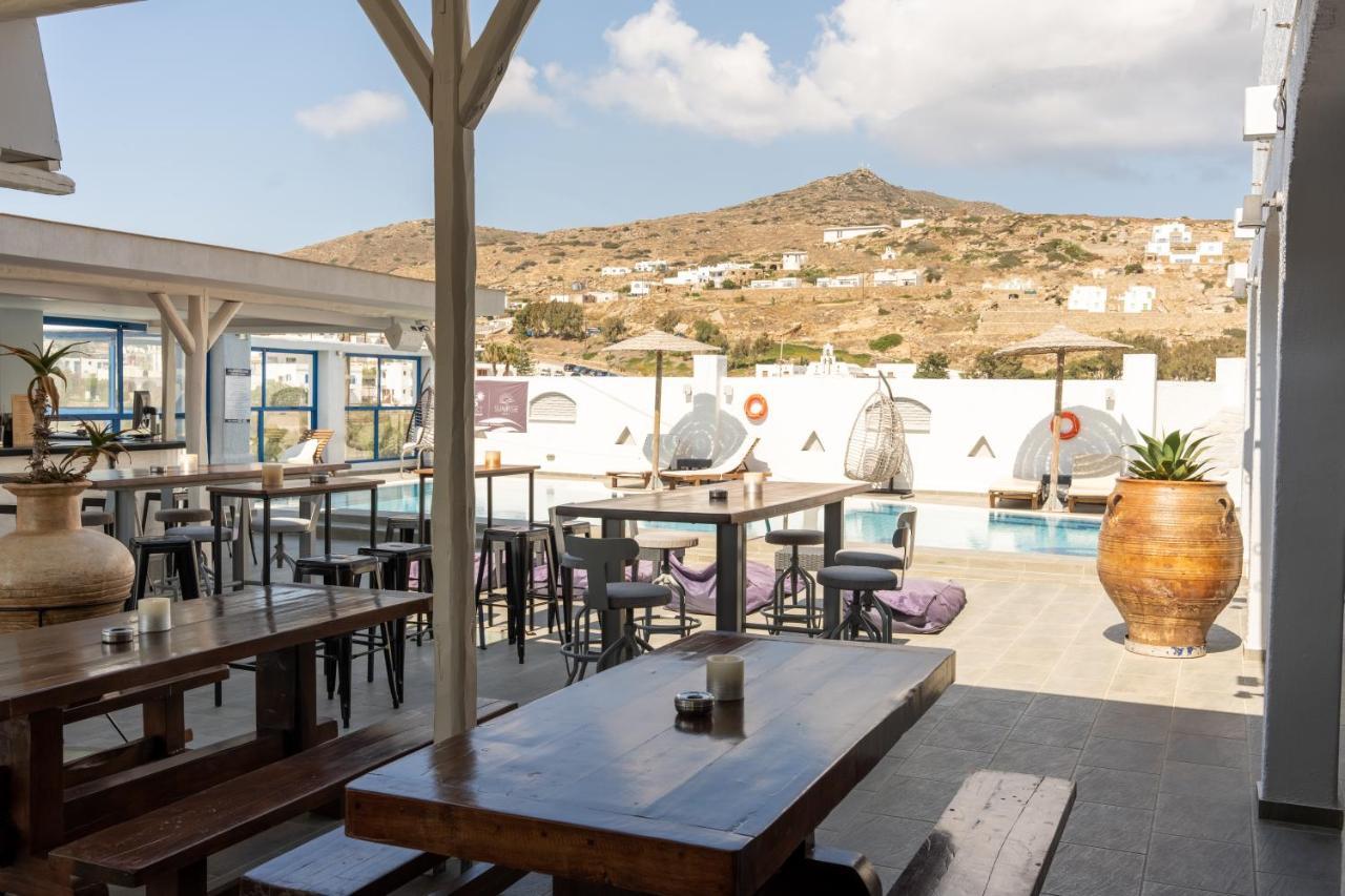 Sunrise Hotel Chora  Luaran gambar