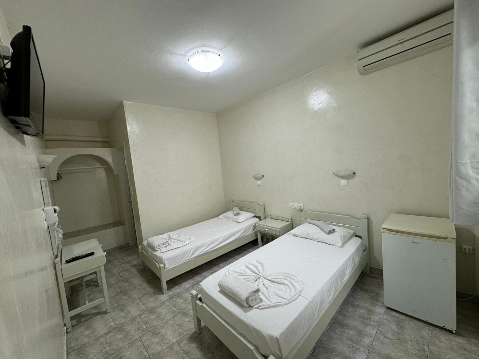 Sunrise Hotel Chora  Luaran gambar