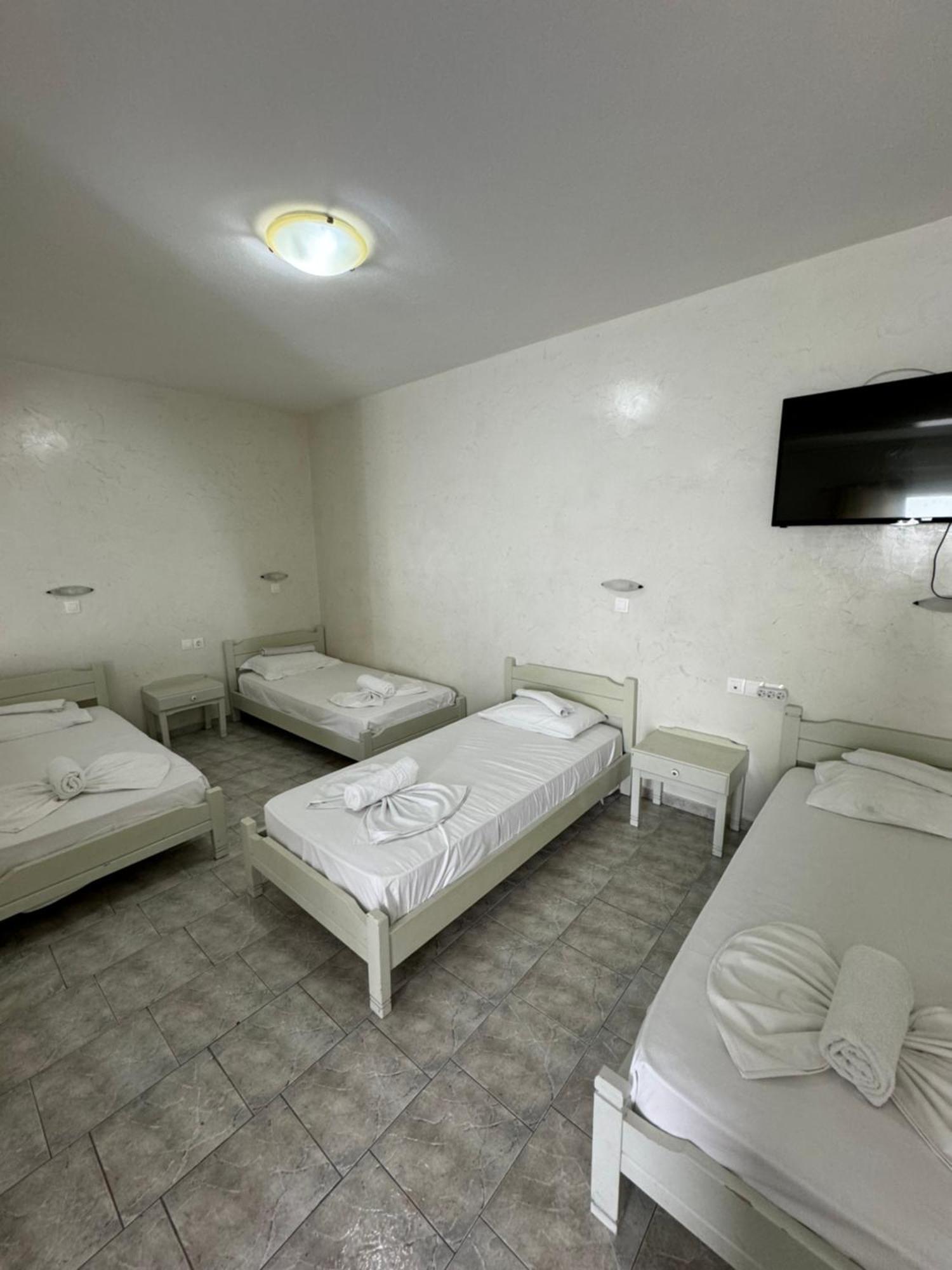 Sunrise Hotel Chora  Luaran gambar