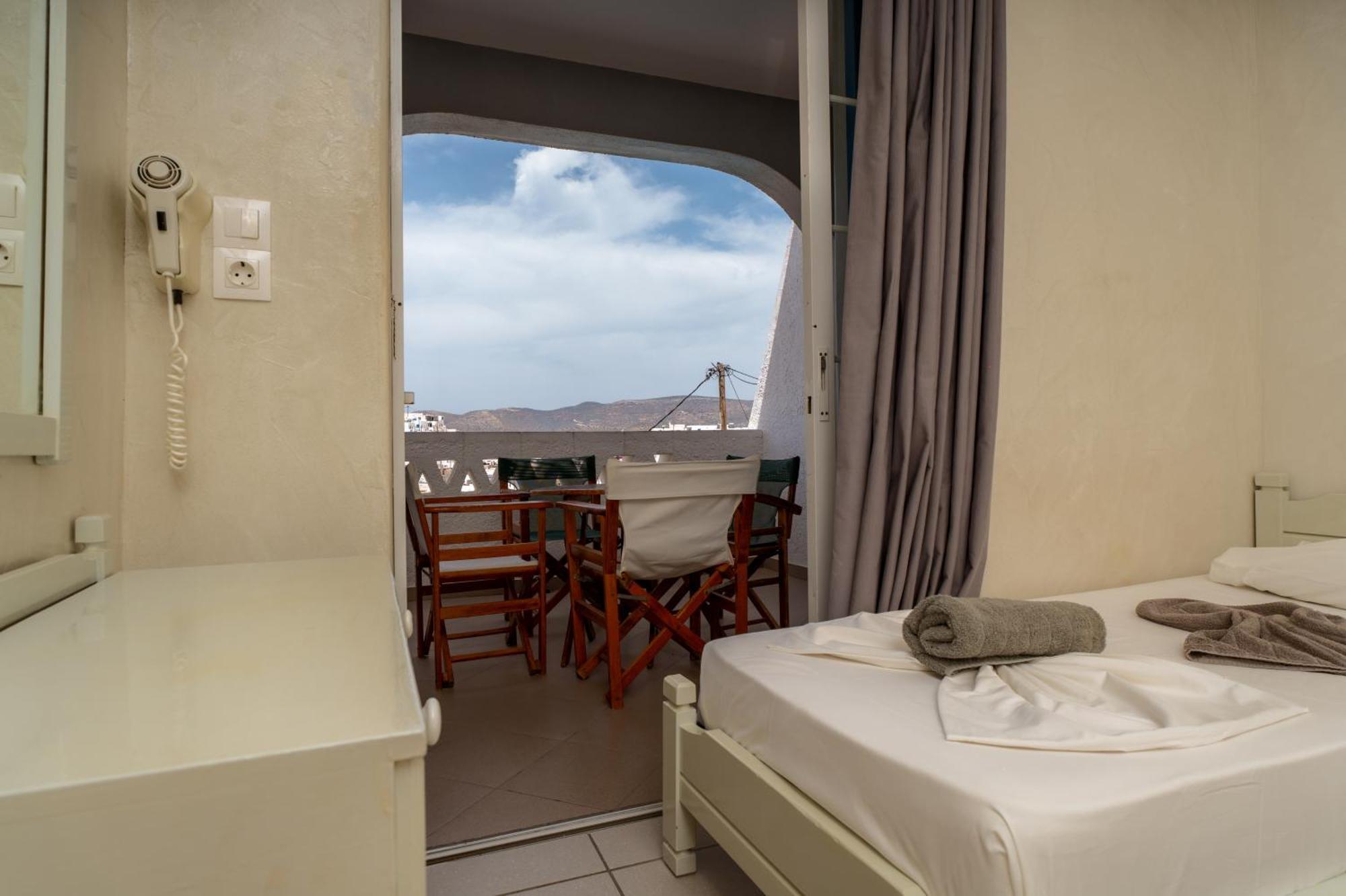 Sunrise Hotel Chora  Luaran gambar